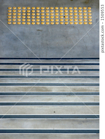 Stairs and braille studs 1509553