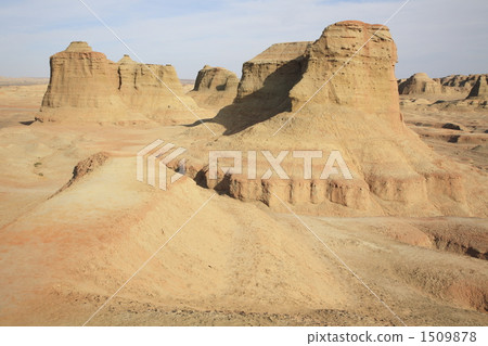 準噶爾盆地的魔法城堡 1509878