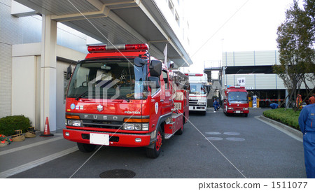 fire engine, hook and ladder truck, disaster prevention training 1511077