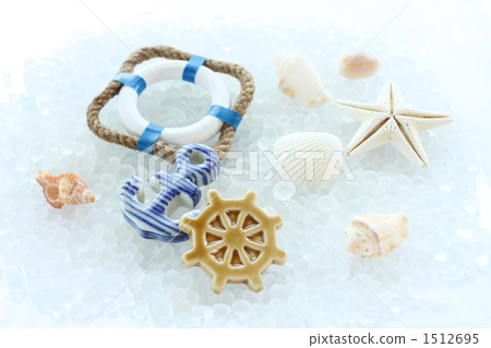 Summer image · lifeboat and shell seashell 01 1512695