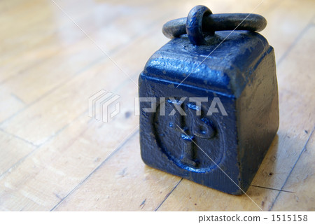 1 lb (about 454 g) weight 1515158