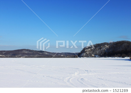 Lake Abashiri in winter 1521289