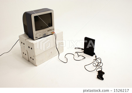 白色的房間和電視 1526217