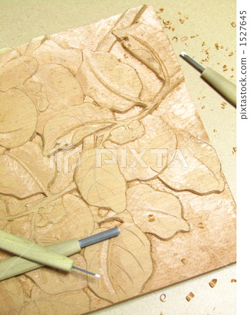 Chisel and carving [wooden carving class, lesson image] (vertical) 1527645