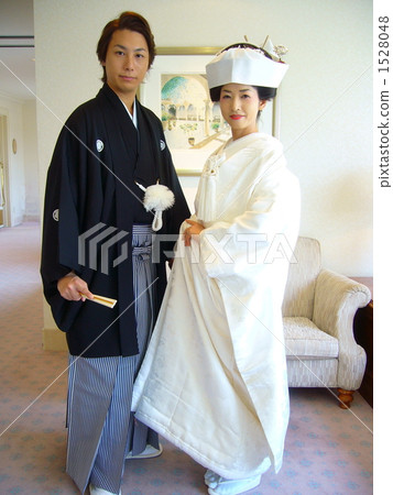 結婚新娘婚禮 和服日式服裝婚禮情侶新娘新郎新婚新娘和新郎 照片素材 圖片 圖庫