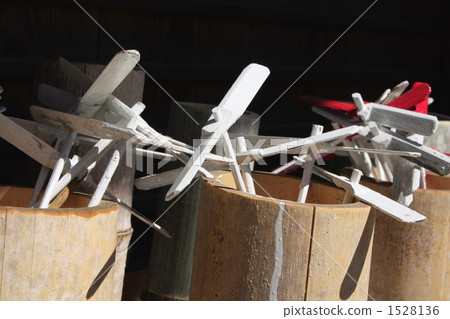 Take dragonfly 1528136