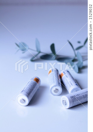 Rechargeable battery Rechargeable battery 1529032