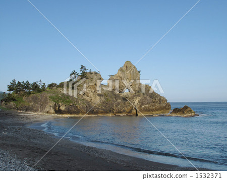 Madoiwa Rocks on Sonogi Coast, Noto Peninsula before the earthquake Madoiwa Rocks on Sonogi Coast, Noto Peninsula before the earthquake 1532371