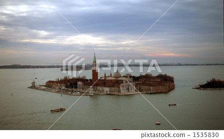 Venice 1535830
