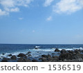 Wave beach and blue sky 1536519