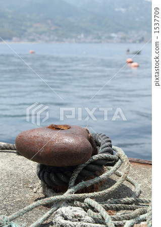 Moored moored pile rope 1537709
