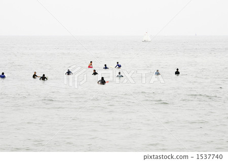 Cloudy day beach on a cloudy day 1537740