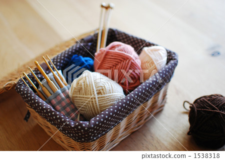 Knitting Supplies 1538318