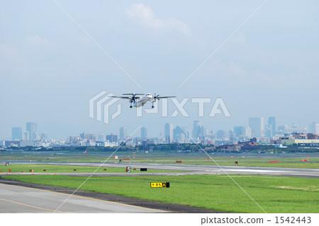 Takeoff rising Takeoff rising 1542443