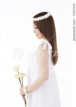 一個年輕的新娘 一個年輕的新娘 1542543