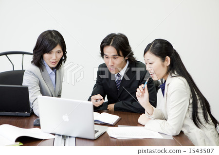 企業形象3男孩和女孩 企業形象3男孩和女孩 1543507