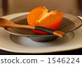 Marginal persimmon 1546224