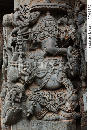 The statue of the wall of Huis Salay Shwala Temple of Hale Bead 1549582