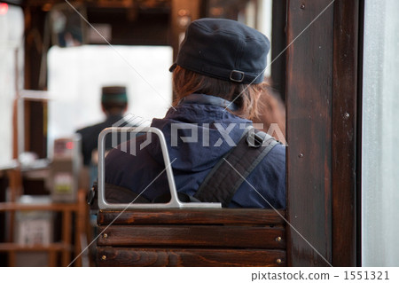 電車軌道汽車內部風景 1551321