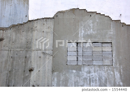 The wall of a decayed house 1554440