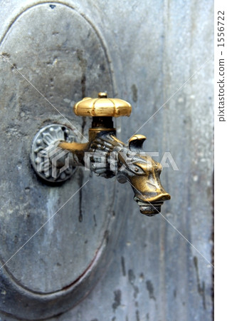faucet, spigot, gothic 1556722