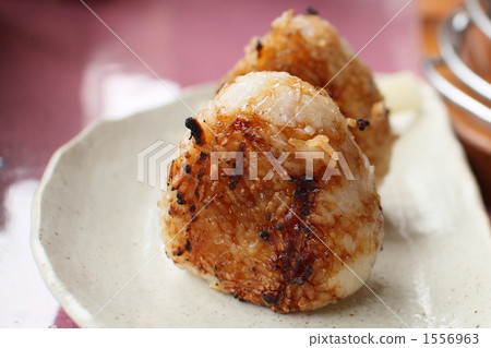 fried rice ball, grilled onigiri, grilled rice ball 1556963