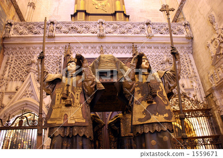Memorial statue of Columbus's grave in Seville Cathedral 1559671