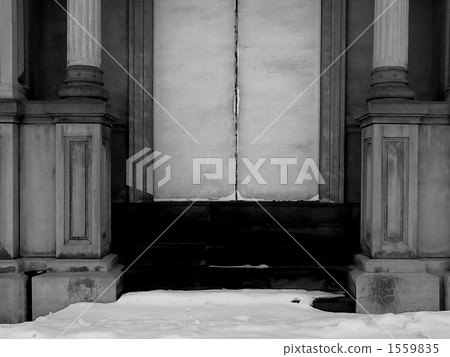 Closed Closed 1559835