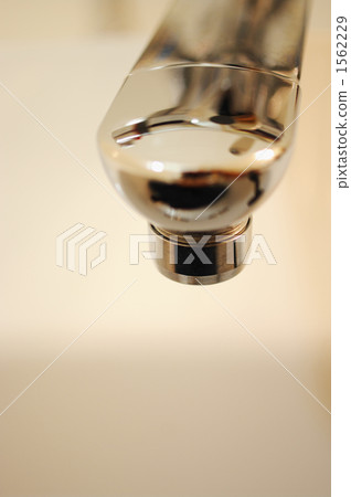 金屬龍頭 1562229