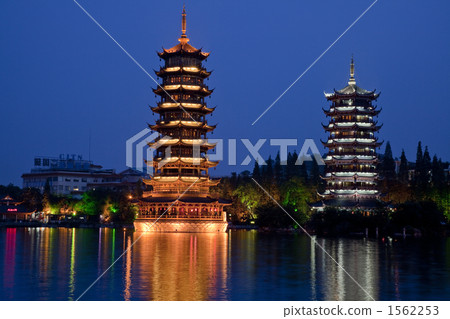 桂林日月潭 桂林日月潭 1562253