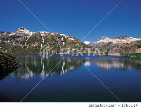 Grimsel pass peak 1563114