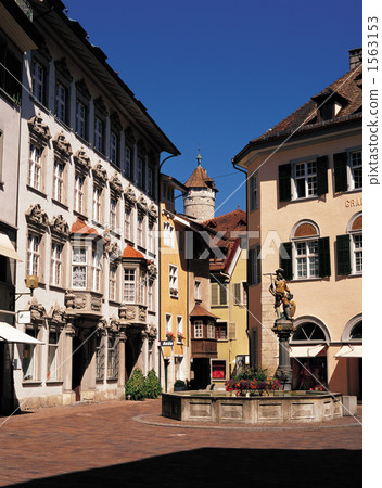 Streets of Shaouhausen Streets of Shaouhausen 1563153