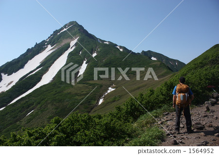 Rishiri dake - also called Rishiri Fuji, is also in Japan 's 100 famous mountains of Hisaya Fukada. 1564952