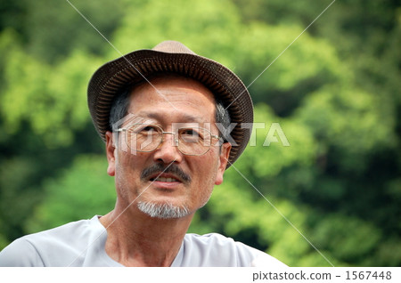 上半身 年長 鬍鬚 1567448