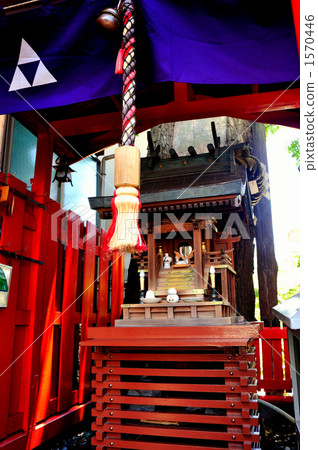 Shrine (Hakori) 1570446
