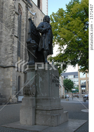 巴赫聖托馬斯教堂的雕像 1571487