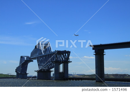 正在建設中的東京港沿海大橋 1571496