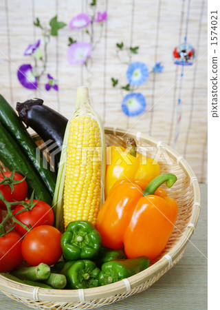 Image of summer vegetables 1574021