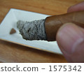 Hand cigar 1575342