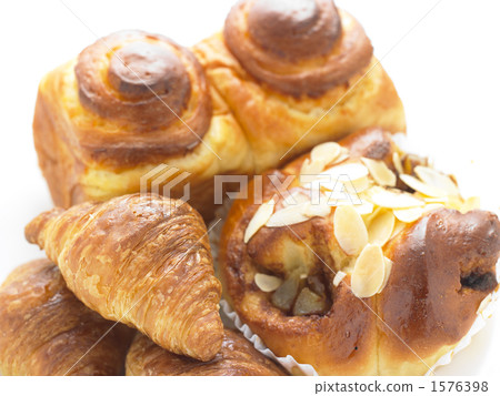 Assorted bread Assorted bread 1576398