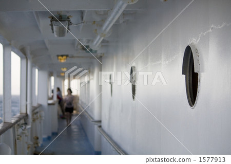 Starboard deck 1577913