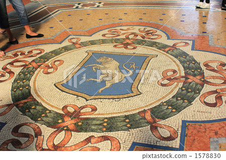 Mosaic of a bull calling for luck 1578830