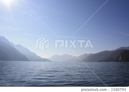 Lake Como 1580793