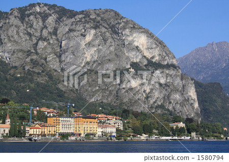 A rocky mountain in Lake Como A rocky mountain in Lake Como 1580794