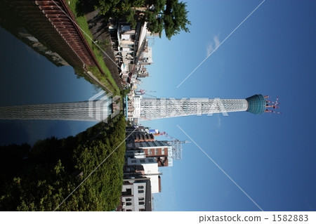 398 m Sky Tree under Construction of Observatory 1582883