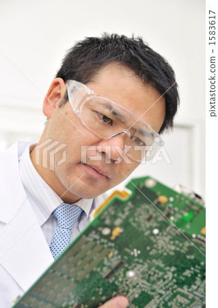 technical expert, technician, cpu 1583617