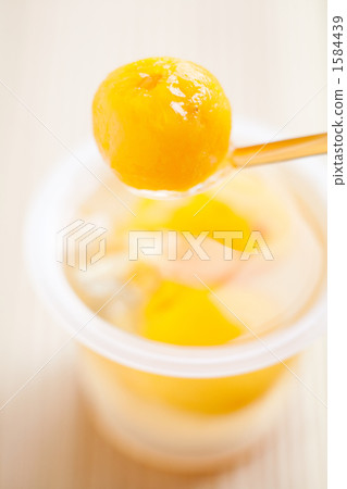 Biwa Jelly 1584439