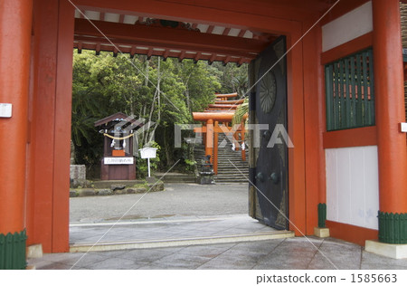 Early morning Udo Shrine 1585663