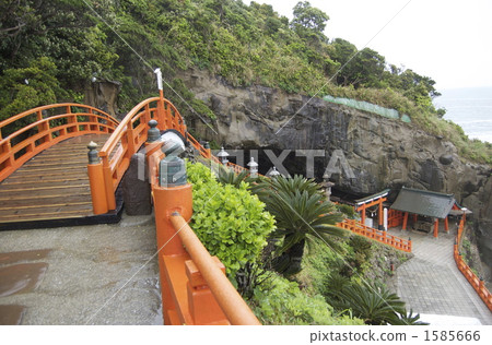 Early morning Udo Shrine 1585666