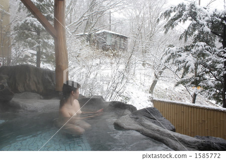 天溫泉 溫泉 女生 1585772